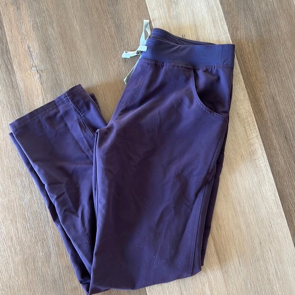 Figs Kade Tall Cargo Pants - Picture 1 of 4